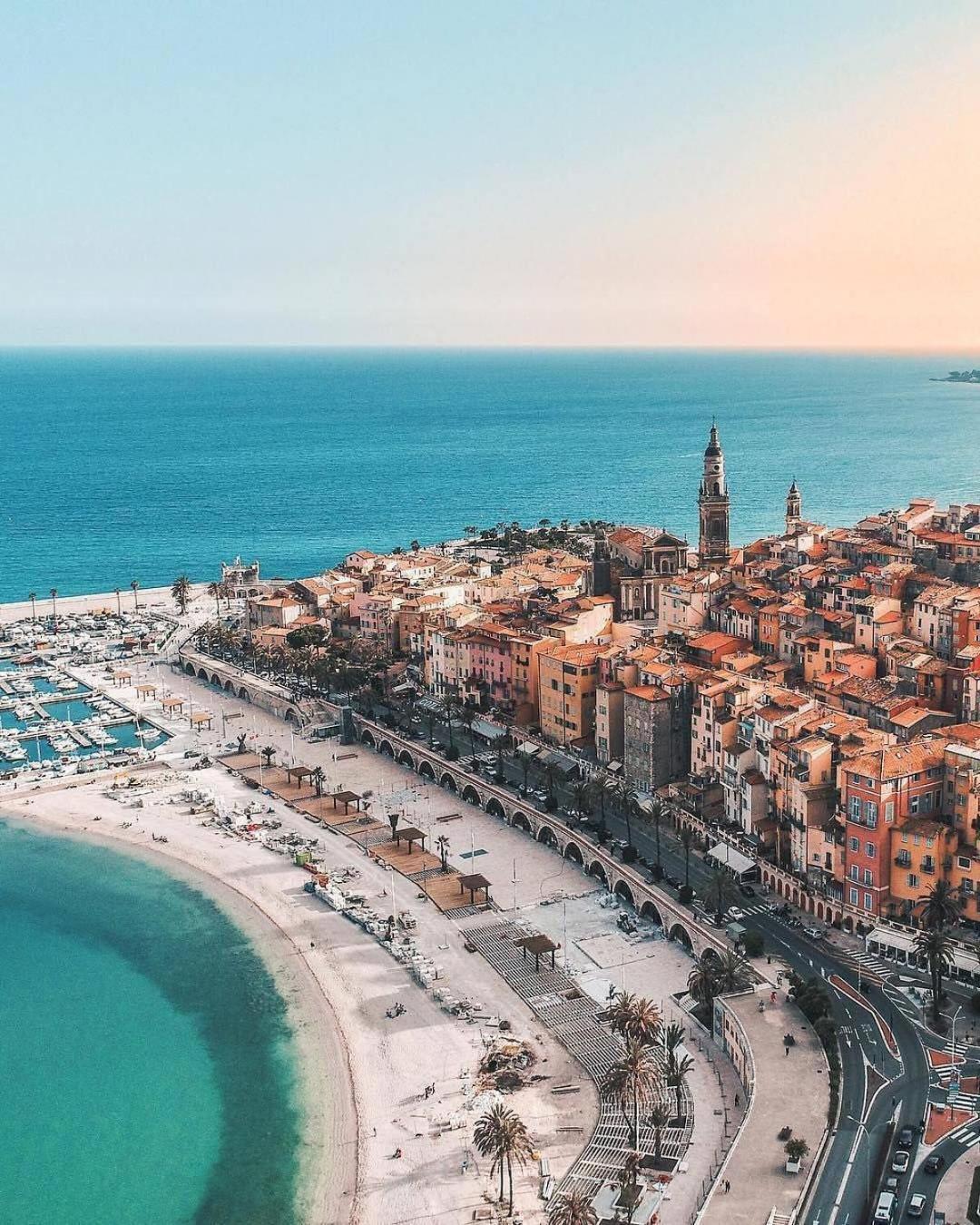 Le Palais De - Elegant With Sea View